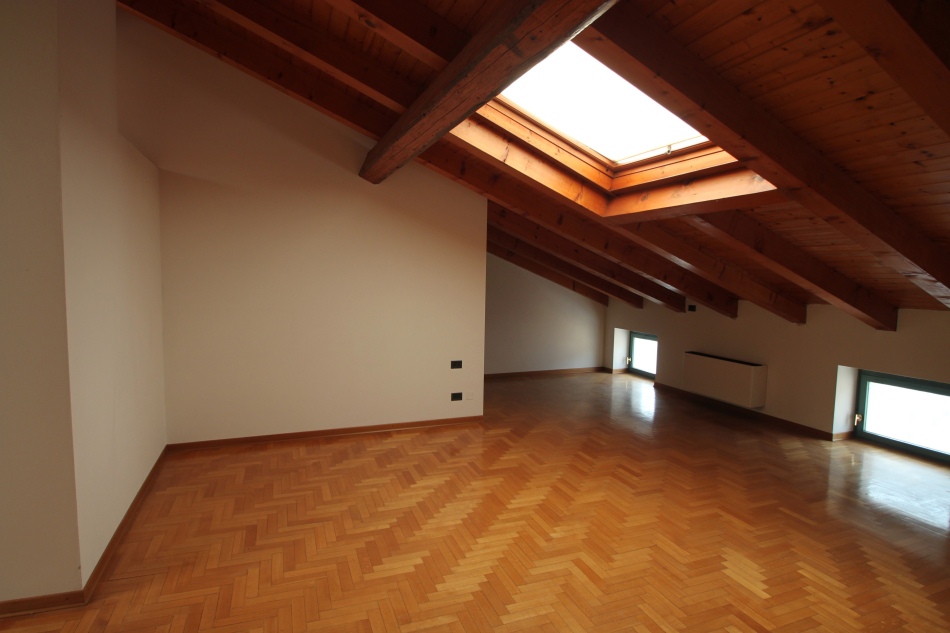 Casa accostata