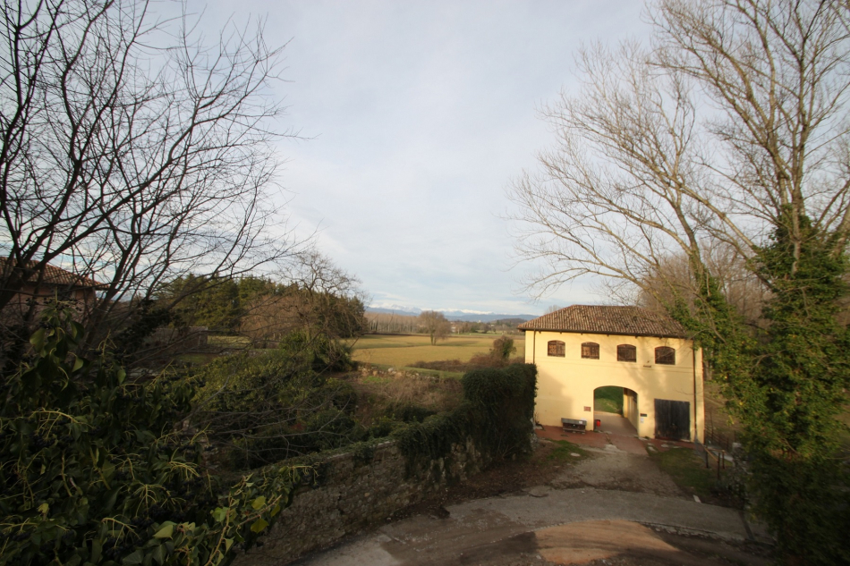 Casa accostata