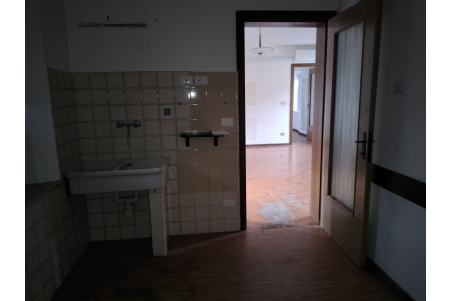 Appartamento bicamere da ristrutturare