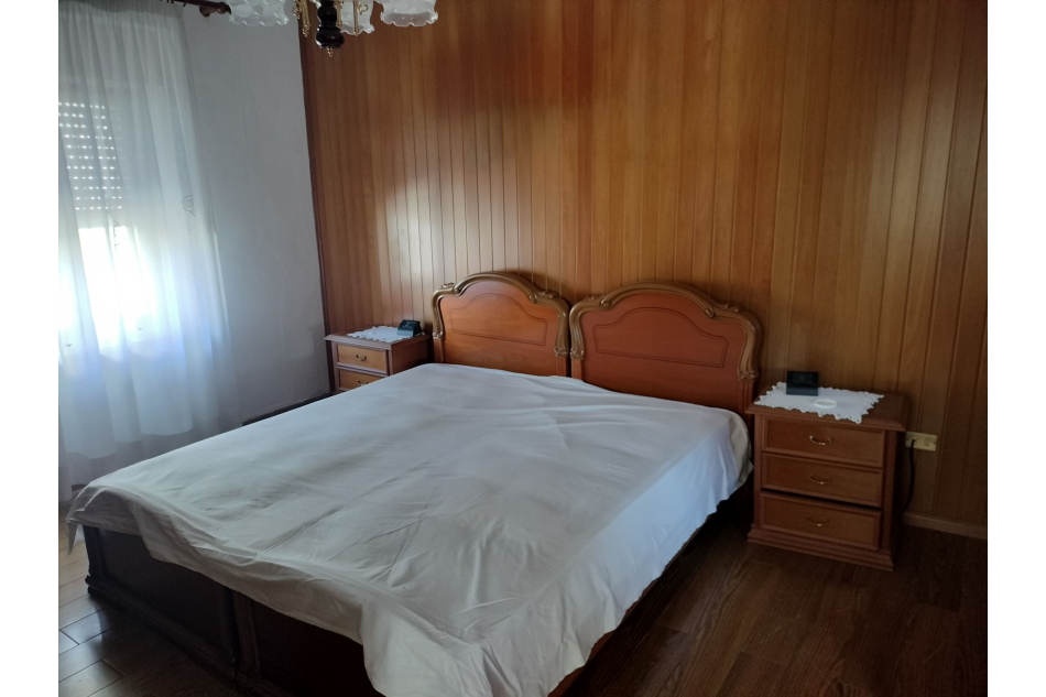 Casa indipendente con giardino e rimessa