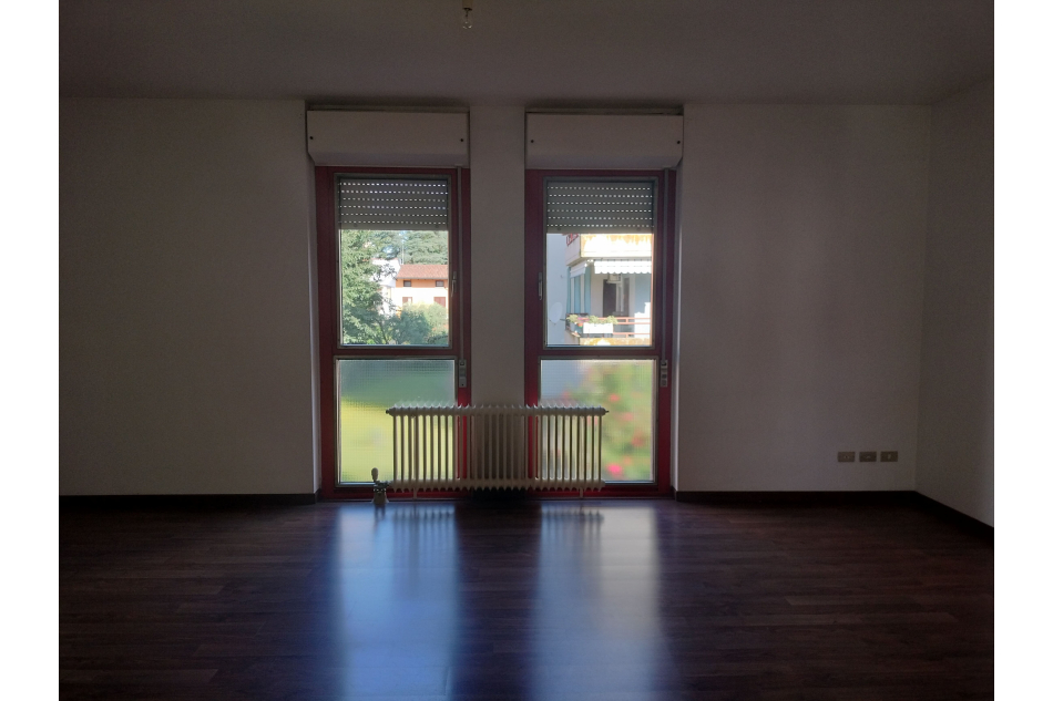 Appartamento bicamere con cantina e...